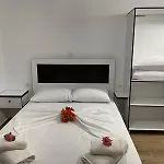 Гостевой дом Rentrooms Geni Ксамил