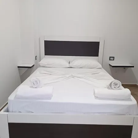 Pensión Rentrooms Geni