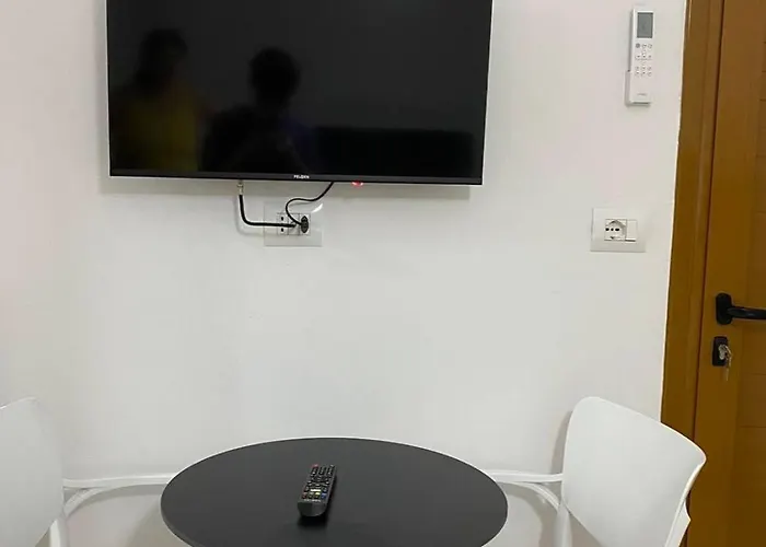 Maison d'hôtes Rentrooms Geni 4*